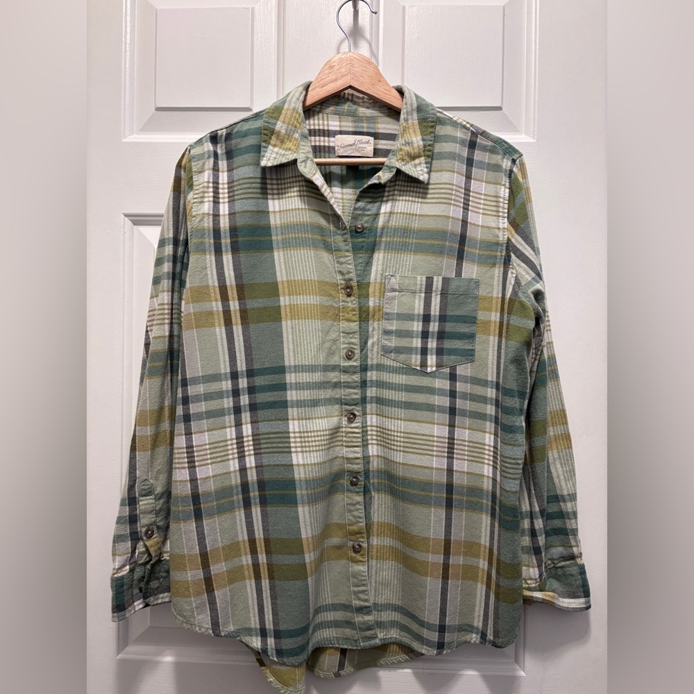 Universal Thread Olive and Cream Plaid Shirt